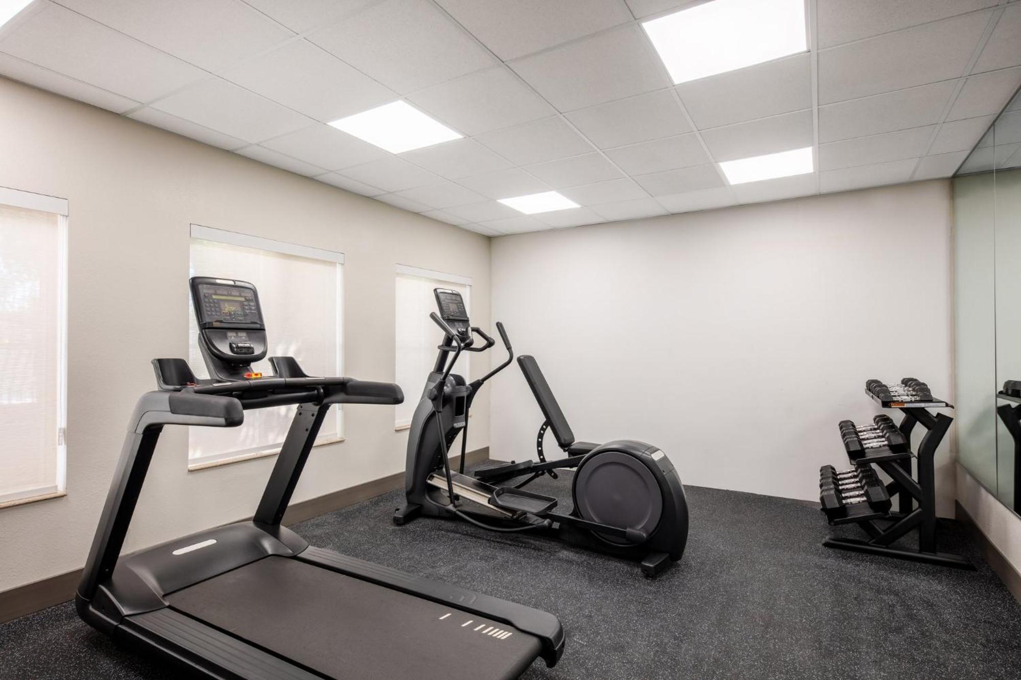 Holiday Inn Express Turlock By Ihg מראה חיצוני תמונה