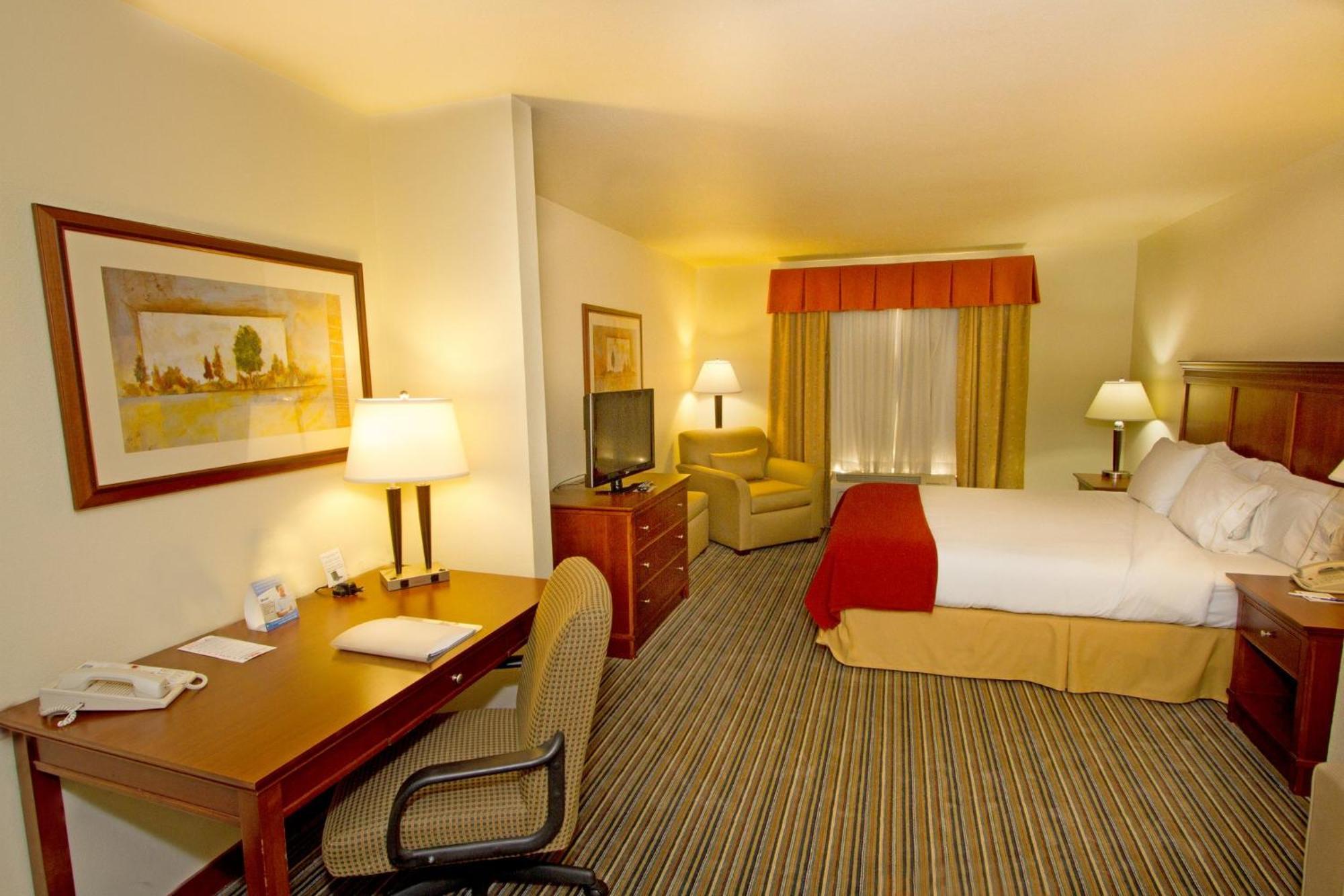 Holiday Inn Express Turlock By Ihg מראה חיצוני תמונה