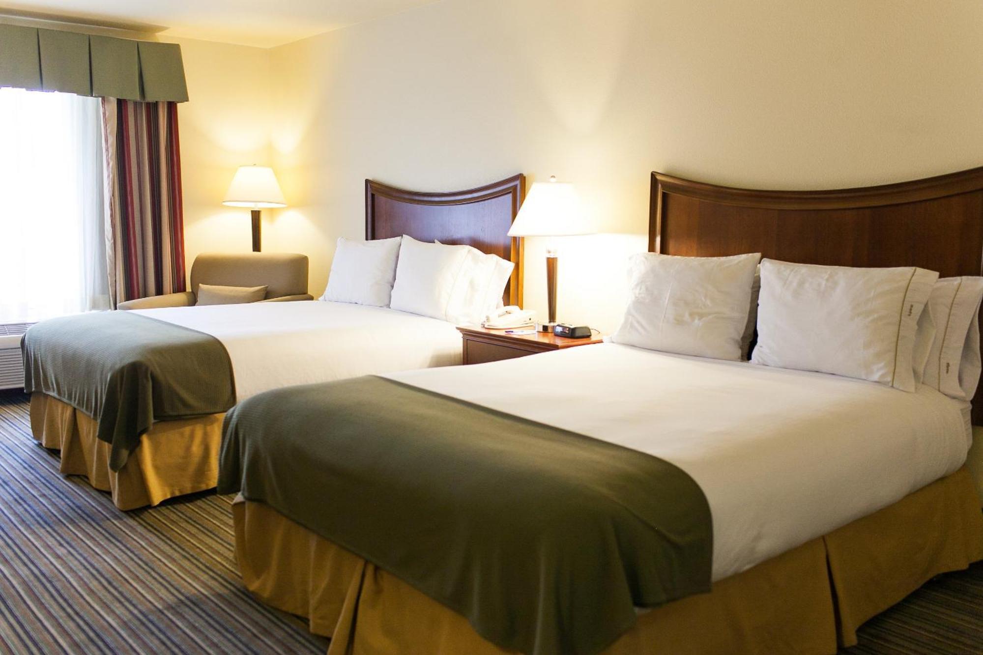 Holiday Inn Express Turlock By Ihg מראה חיצוני תמונה
